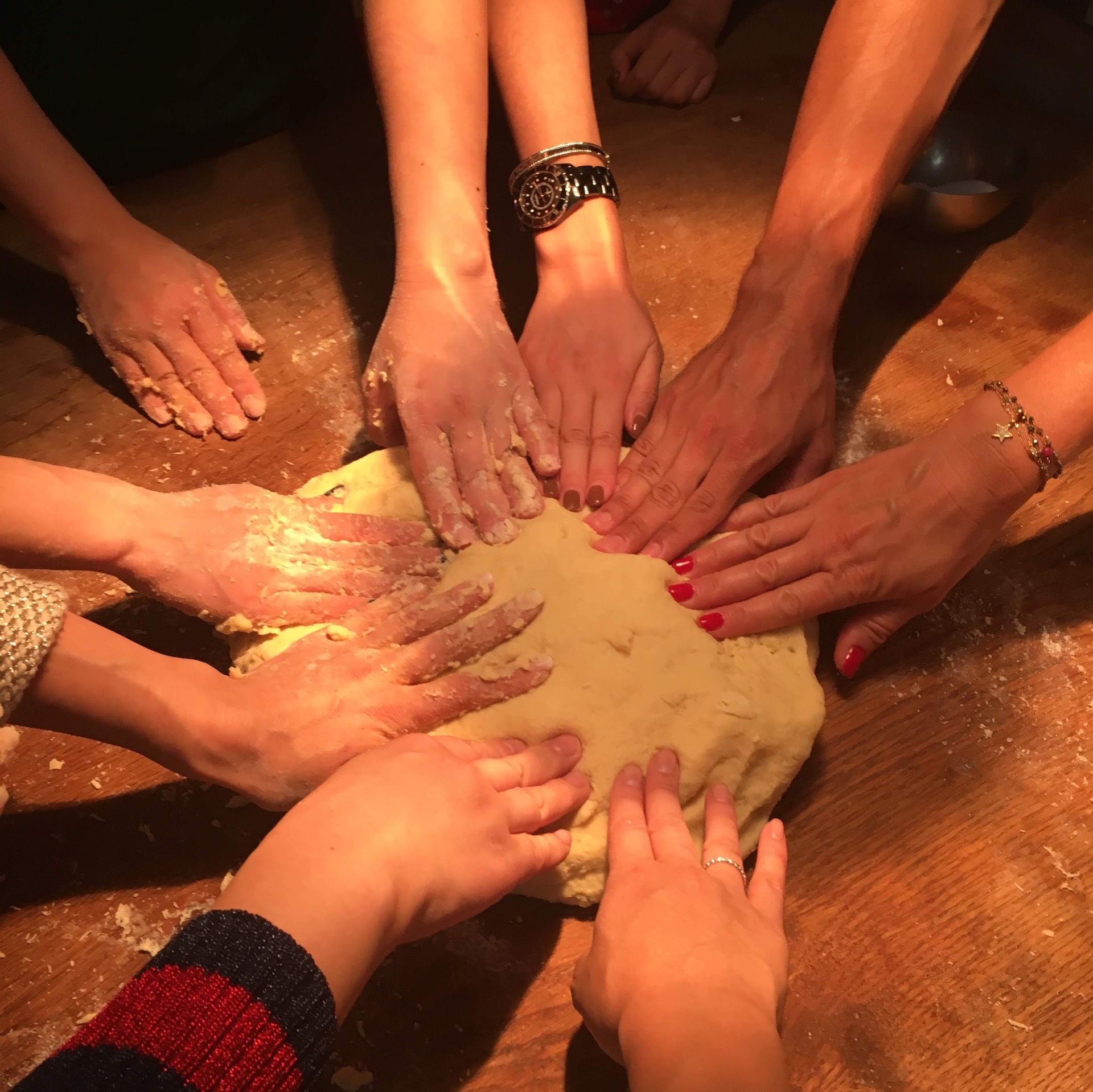 Hands at work - the tactile craft of connection